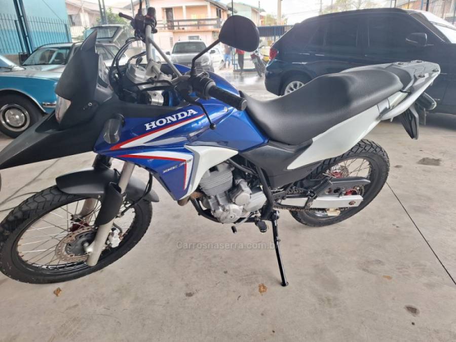 HONDA - XRE 300 - 2013/2014 - Azul - R$ 17.000,00