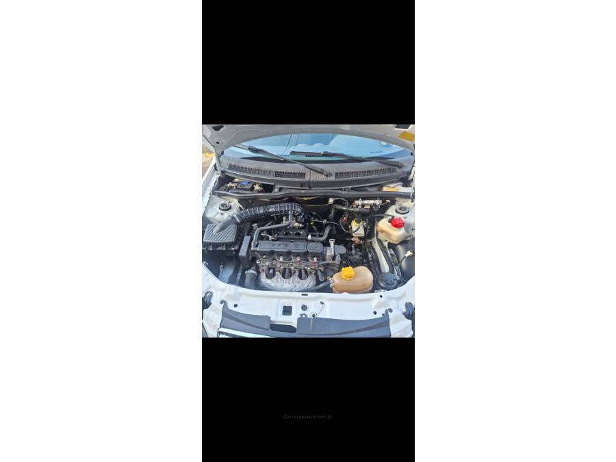 CHEVROLET - PRISMA - 2012/2012 - Branca - R$ 29.000,00