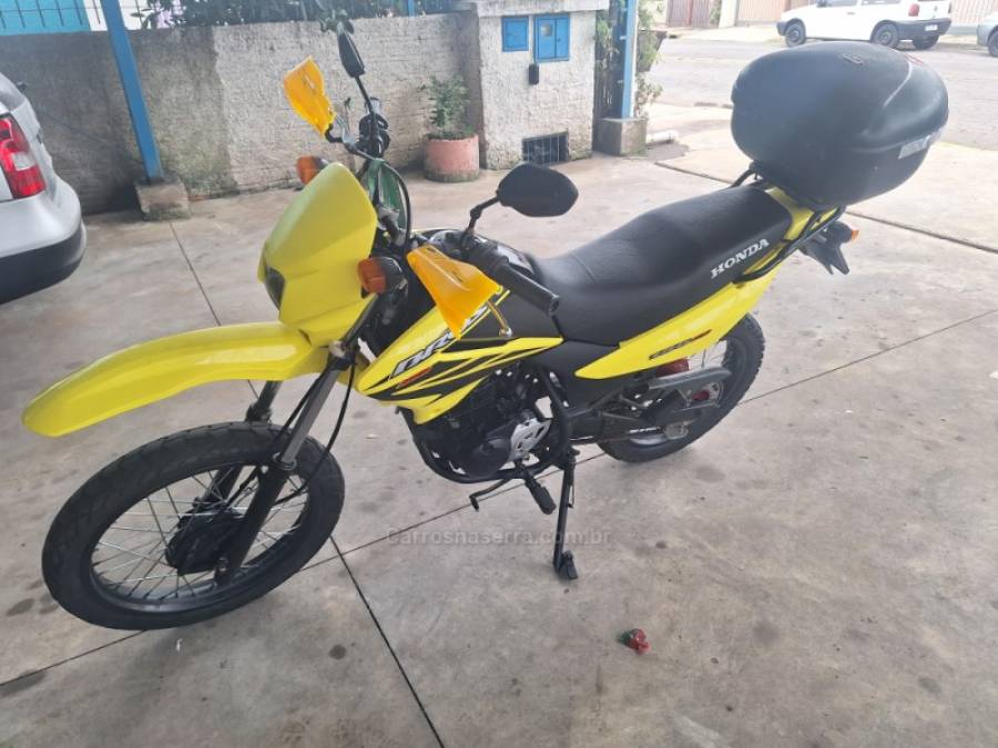 HONDA - NX 150 - 2008/2008 - Amarela - R$ 8.500,00