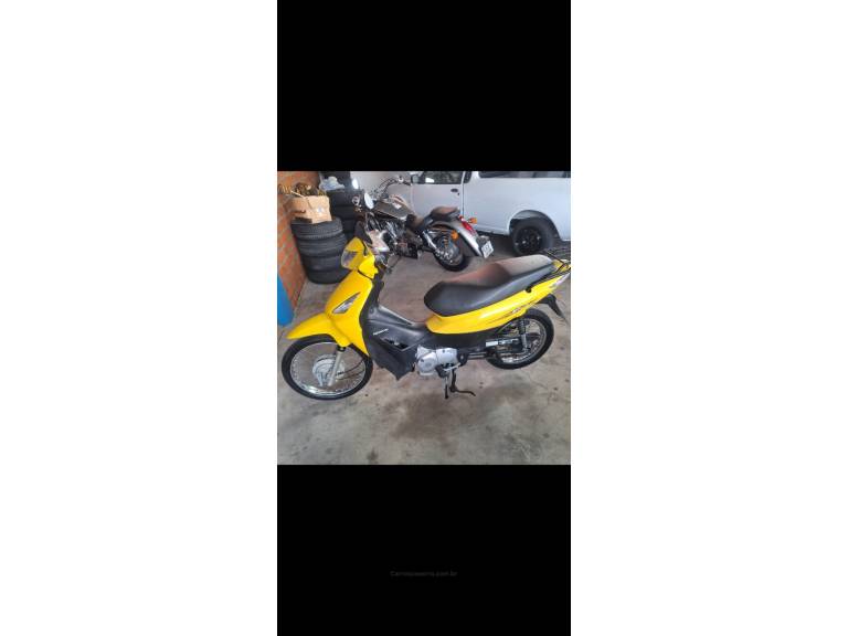 HONDA - BIZ 125 - 2008/2009 - Amarela - R$ 8.900,00