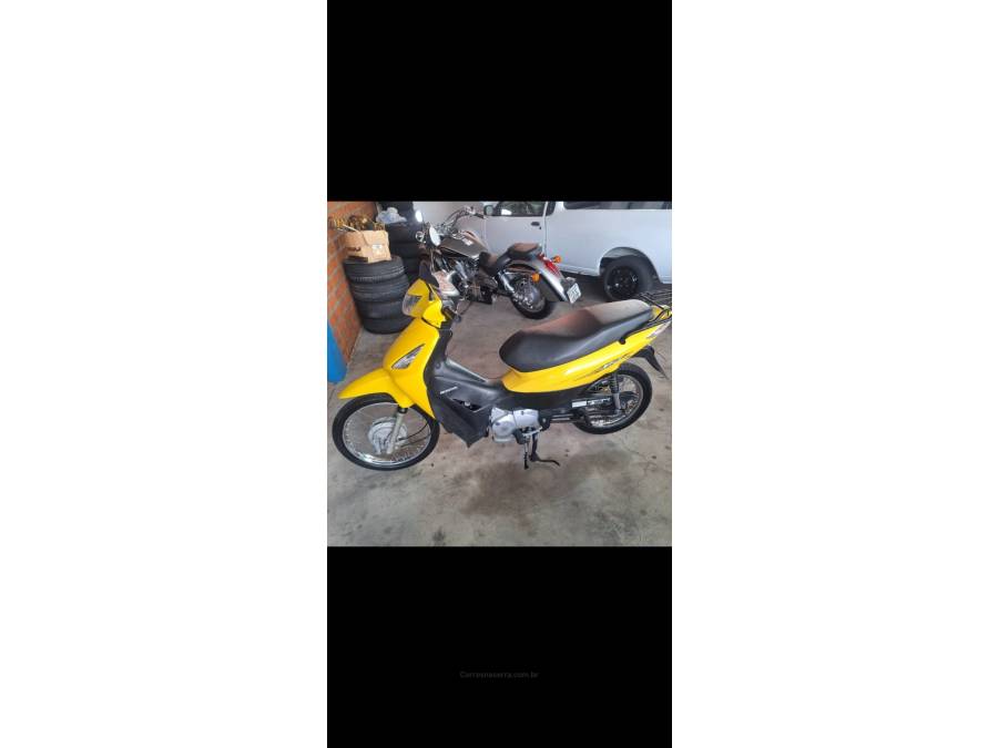 HONDA - BIZ 125 - 2008/2009 - Amarela - R$ 8.900,00