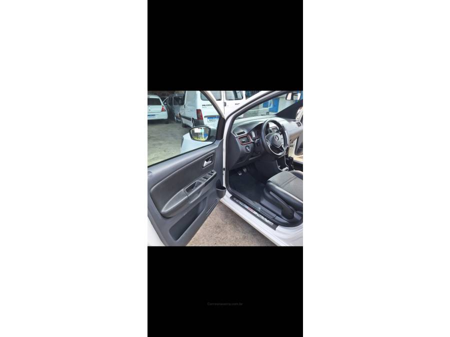 VOLKSWAGEN - FOX - 2016/2016 - Branca - R$ 47.900,00