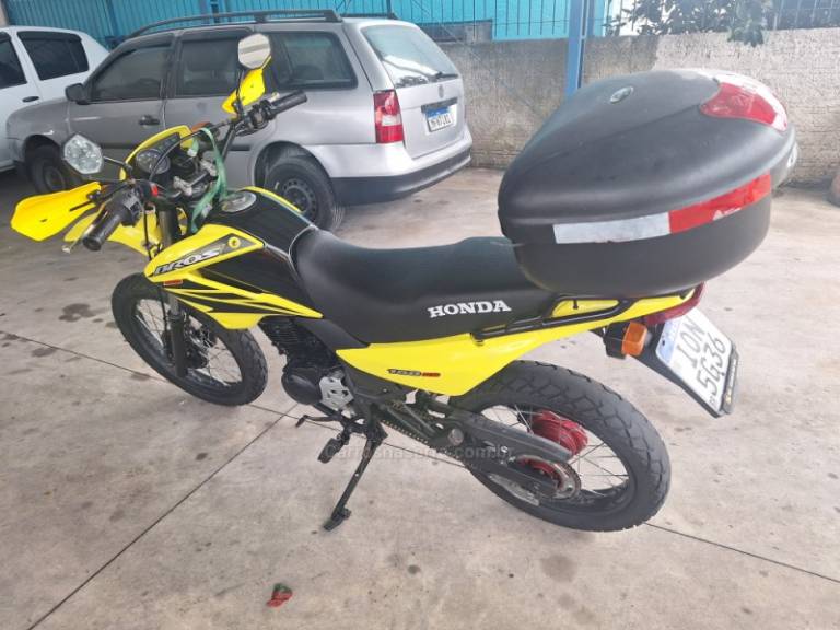 HONDA - NX 150 - 2008/2008 - Amarela - R$ 8.500,00