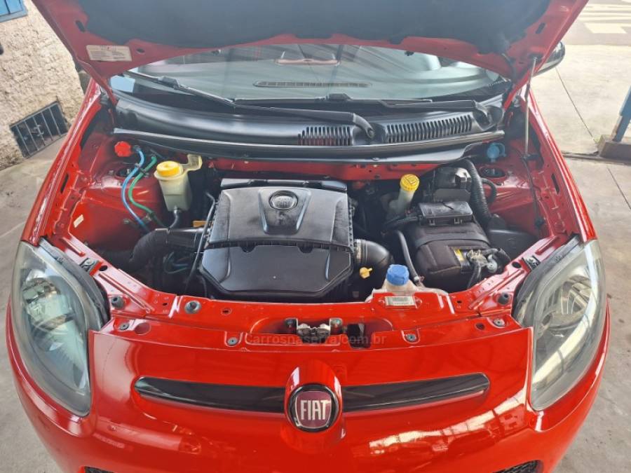 FIAT - PALIO - 2014/2014 - Vermelha - R$ 40.990,00