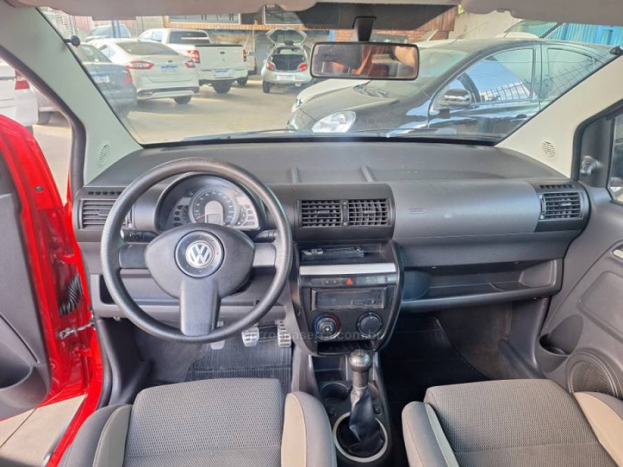 VOLKSWAGEN - CROSSFOX - 2006/2007 - Vermelha - R$ 31.900,00