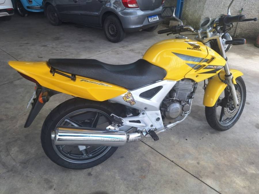 HONDA - CB TWISTER - 2008/2008 - Amarela - R$ 9.500,00