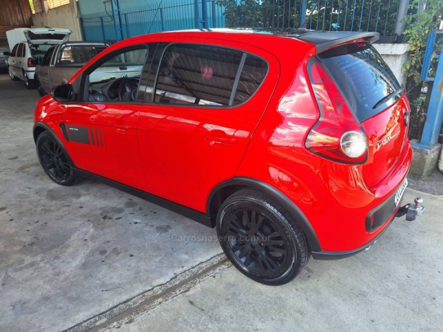 FIAT - PALIO - 2014/2014 - Vermelha - R$ 40.990,00