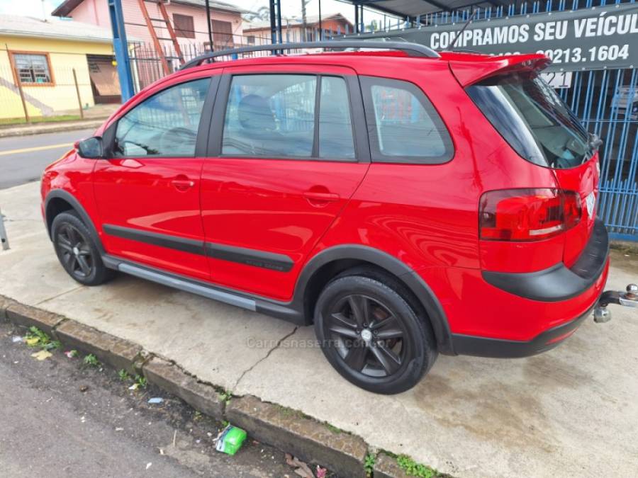 VOLKSWAGEN - SPACE CROSS - 2012/2012 - Vermelha - R$ 40.990,00