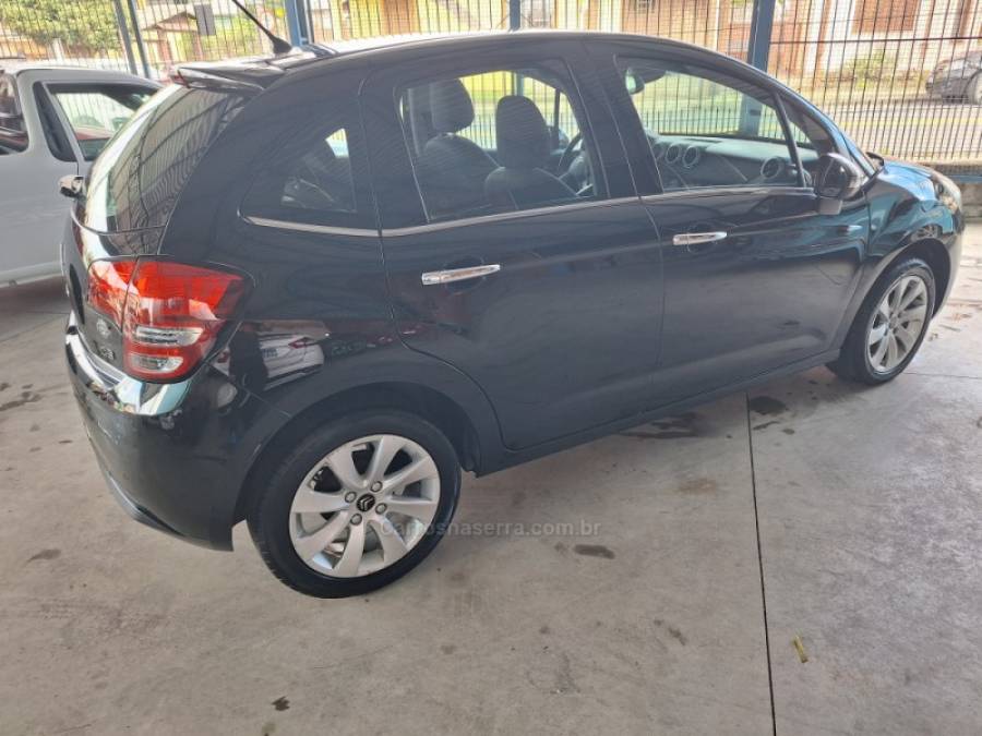 CITROËN - C3 - 2013/2014 - Preta - R$ 37.000,00