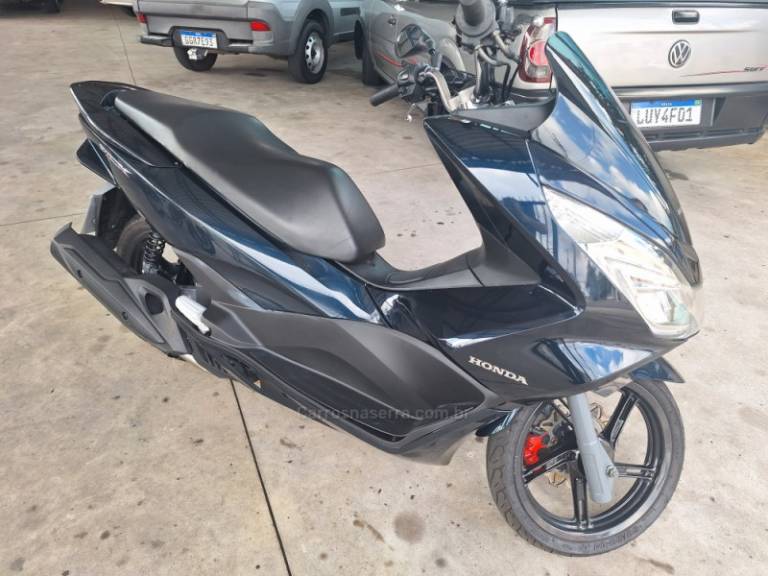 HONDA - PCX - 2018/2018 - Azul - R$ 14.500,00