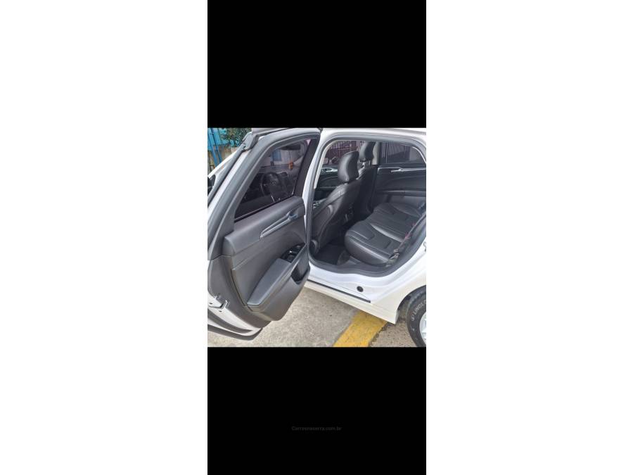 FORD - FUSION - 2016/2016 - Branca - R$ 94.900,00